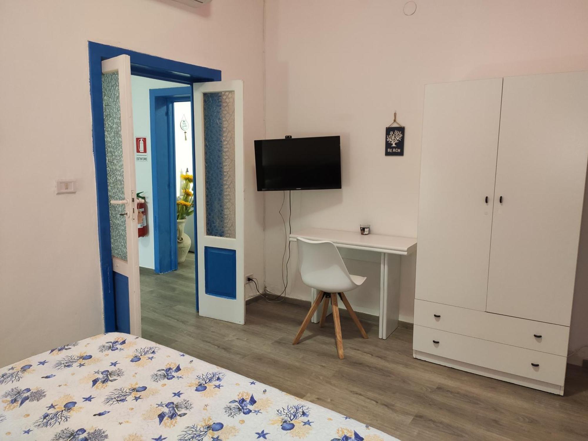 Tra Il Mare E Il Borgo - Pulsano Apartment Bagian luar foto