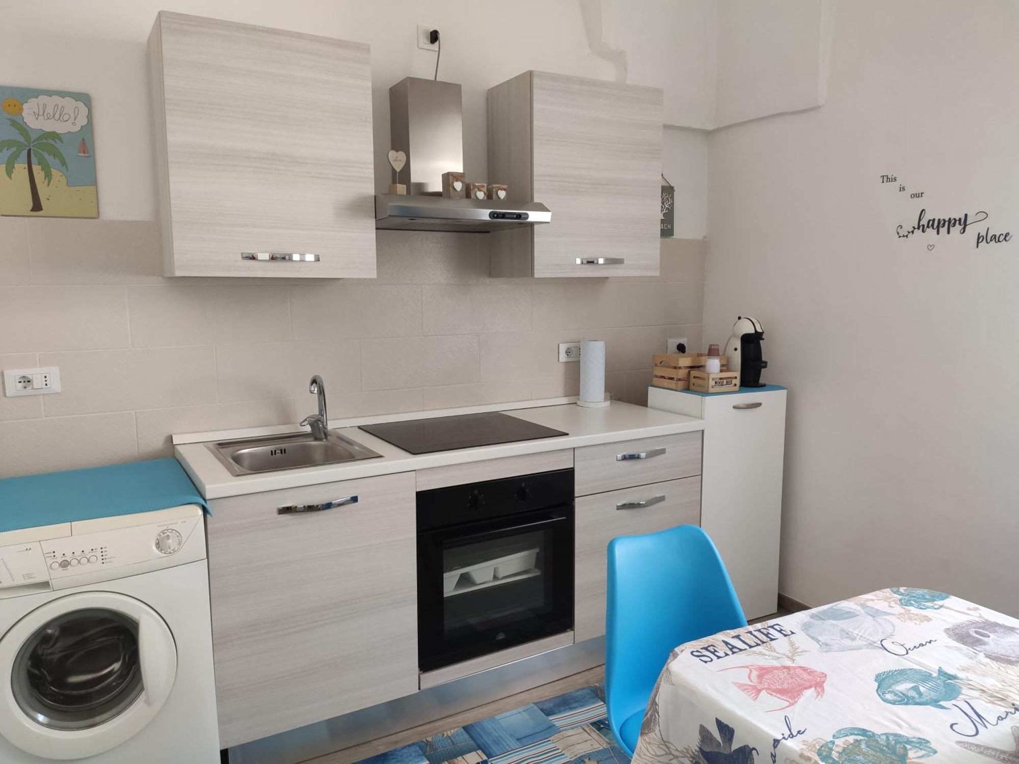 Tra Il Mare E Il Borgo - Pulsano Apartment Bagian luar foto
